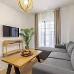 Casa Del Castillo Apartment