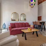 Casa Del Castillo Apartment